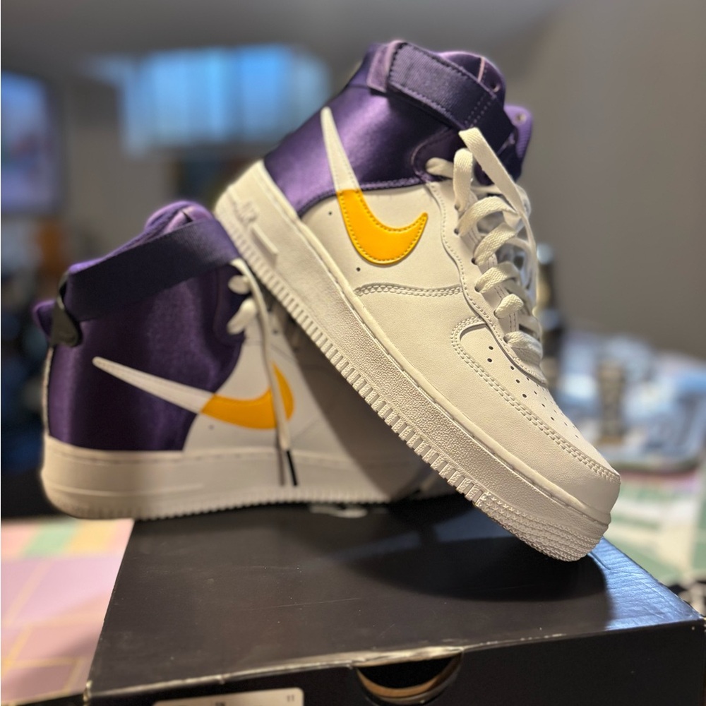 AIR FORCE 1 HIGH '07 LV8 1